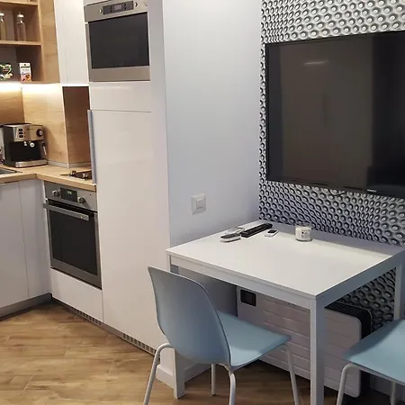 Select Apartment